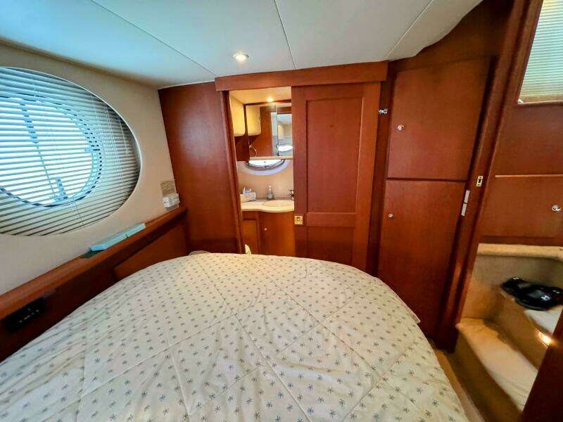 35ft Silverton Yacht For Sale