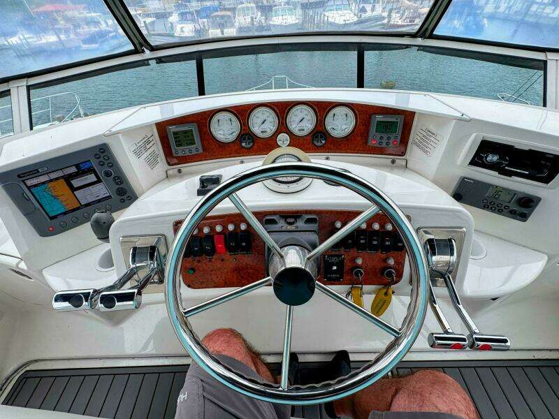 35ft Silverton Yacht For Sale