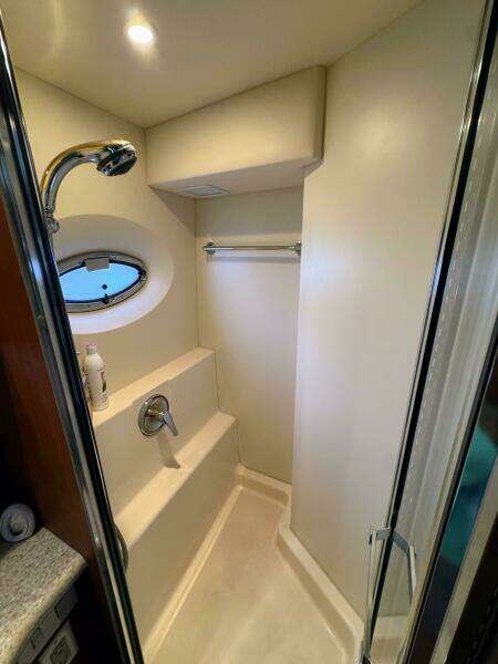 35ft Silverton Yacht For Sale