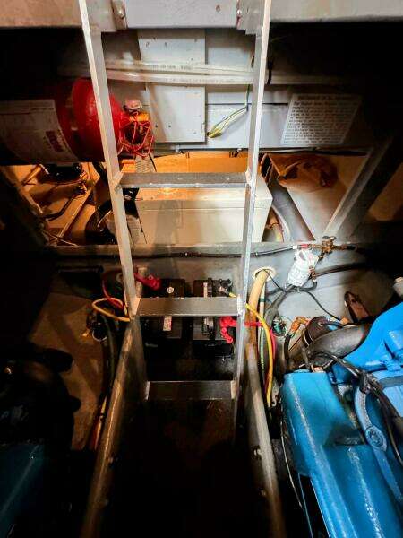 35ft Silverton Yacht For Sale