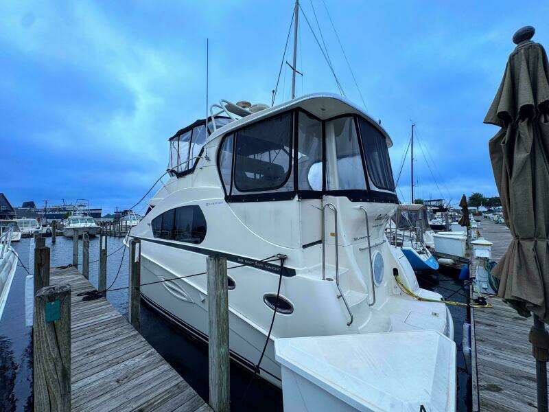 35ft Silverton Yacht For Sale