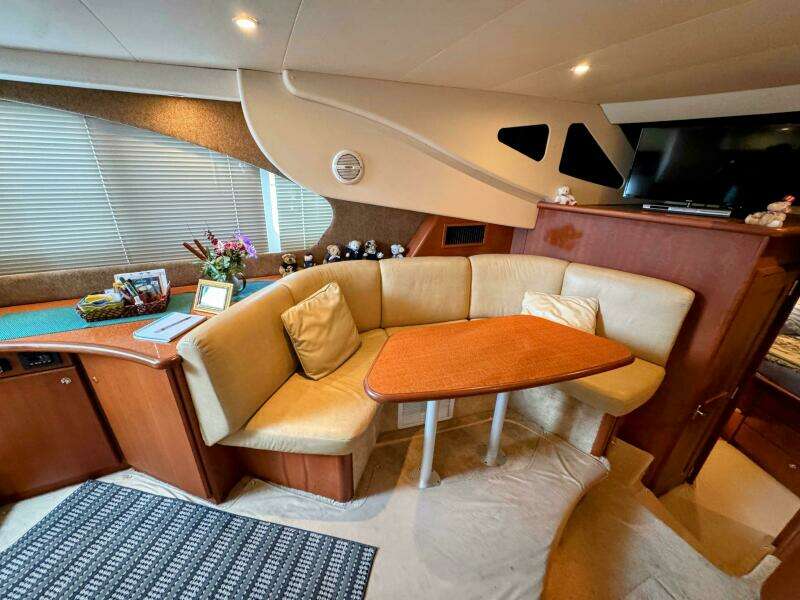 35ft Silverton Yacht For Sale