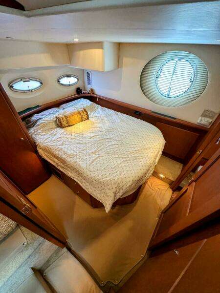 35ft Silverton Yacht For Sale