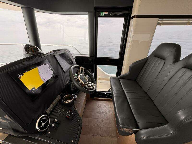 48ft Absolute Yacht For Sale
