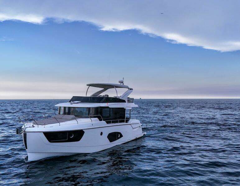 48ft Absolute Yacht For Sale