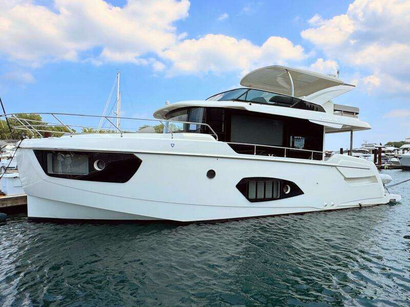 48ft Absolute Yacht For Sale