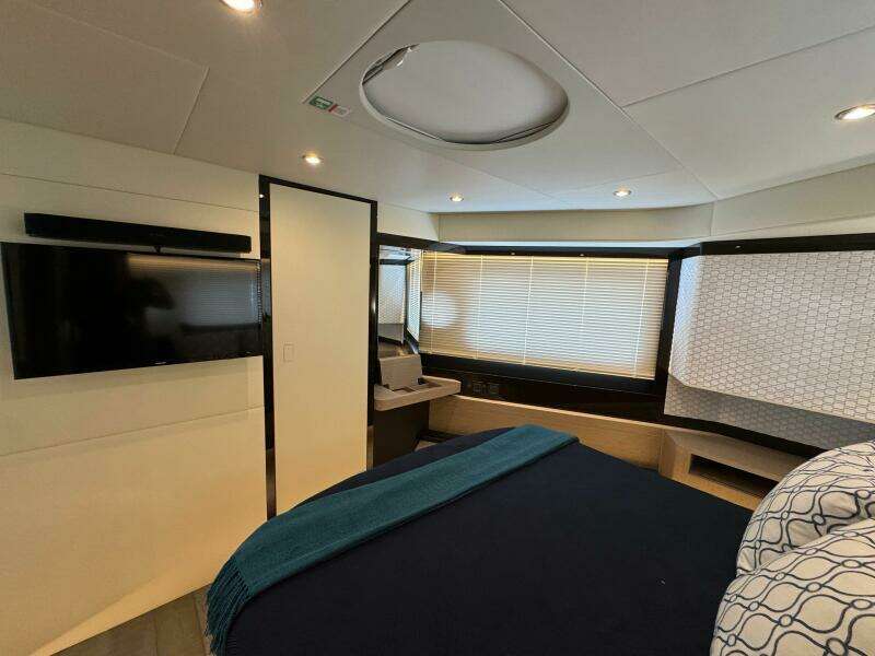 48ft Absolute Yacht For Sale