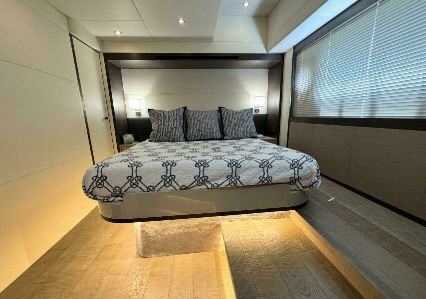 48ft Absolute Yacht For Sale