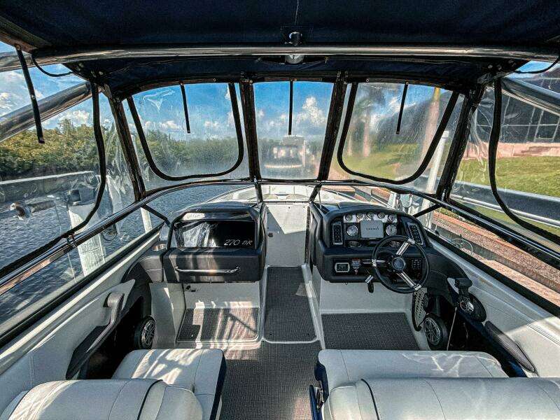 Caboose 27ft Formula Yacht For Sale