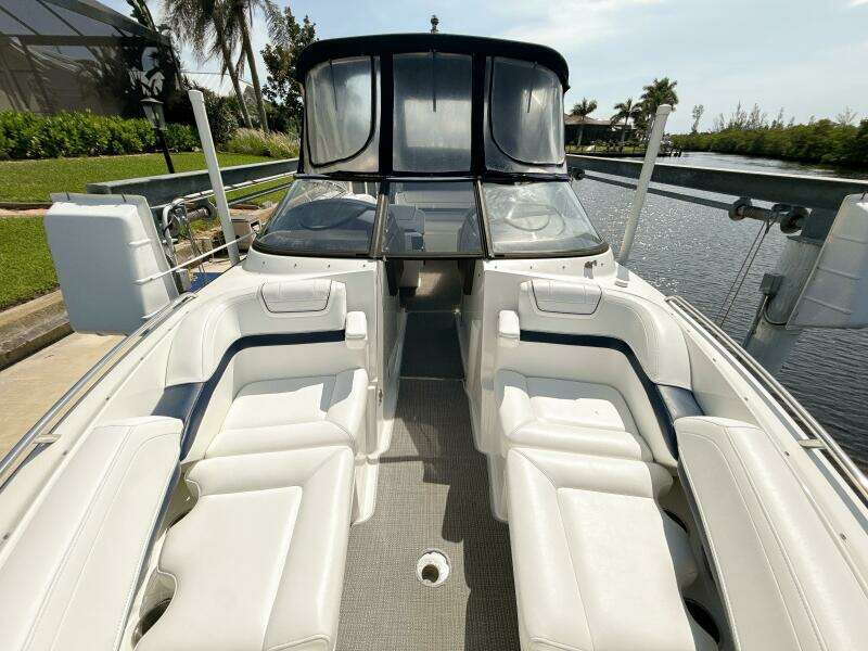 Caboose 27ft Formula Yacht For Sale