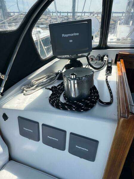Mast Transit 42ft Hinckley Yacht For Sale