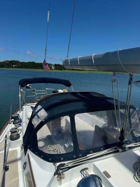 Mast Transit 42ft Hinckley Yacht For Sale