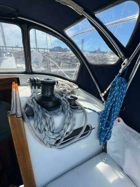 Mast Transit 42ft Hinckley Yacht For Sale