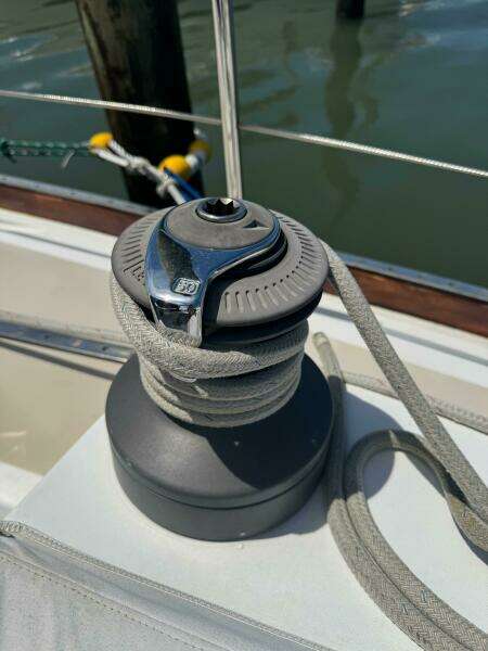 Mast Transit 42ft Hinckley Yacht For Sale