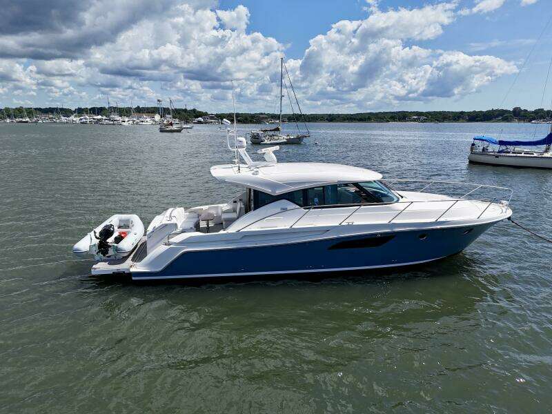 45ft Tiara Yachts Yacht For Sale