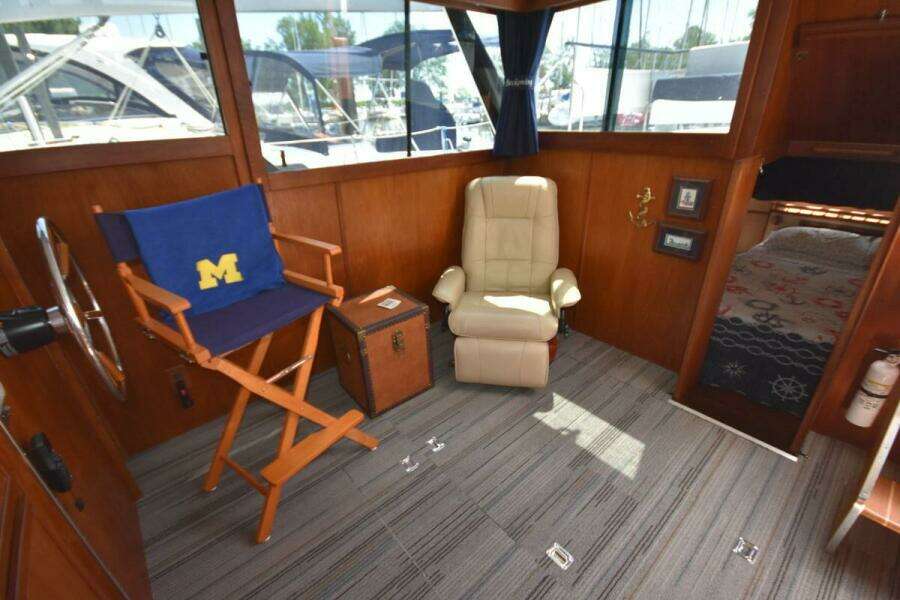 Beckoning 39ft Marinette Yacht For Sale