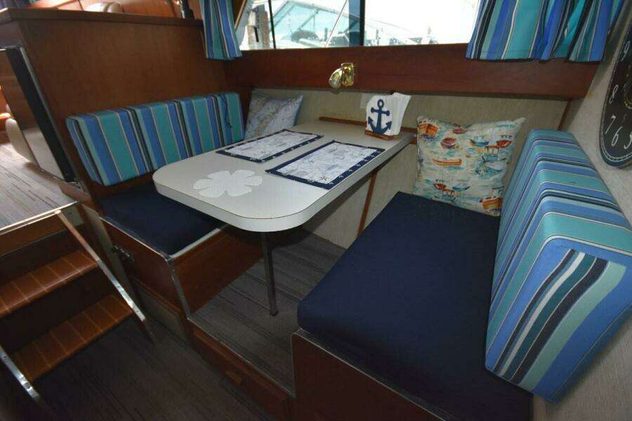 Beckoning 39ft Marinette Yacht For Sale