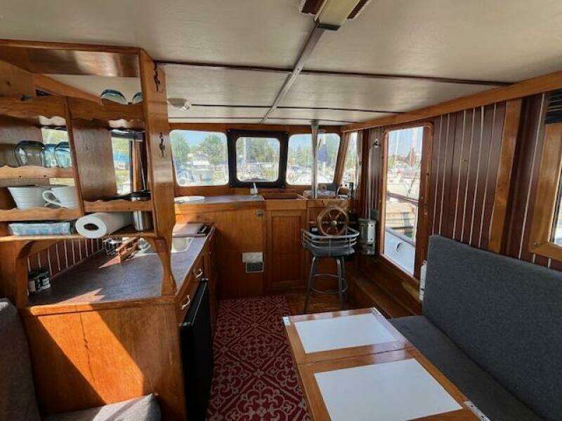 34ft Marine Trader Yacht For Sale