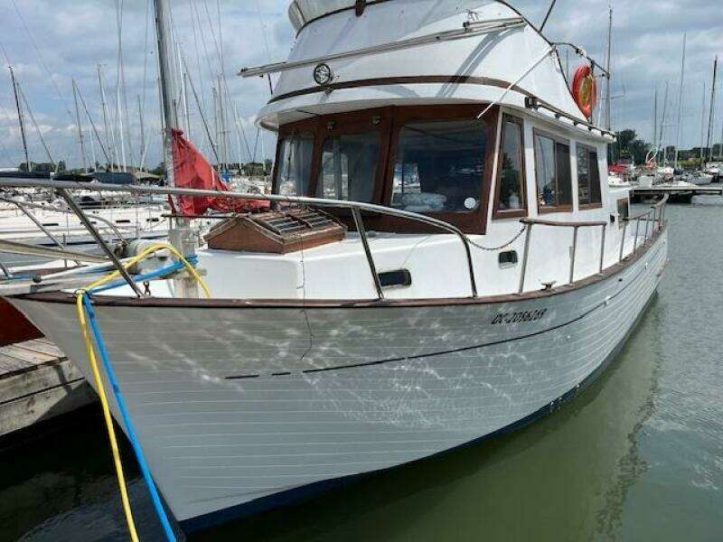 34ft Marine Trader Yacht For Sale