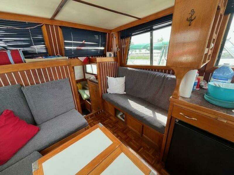 34ft Marine Trader Yacht For Sale