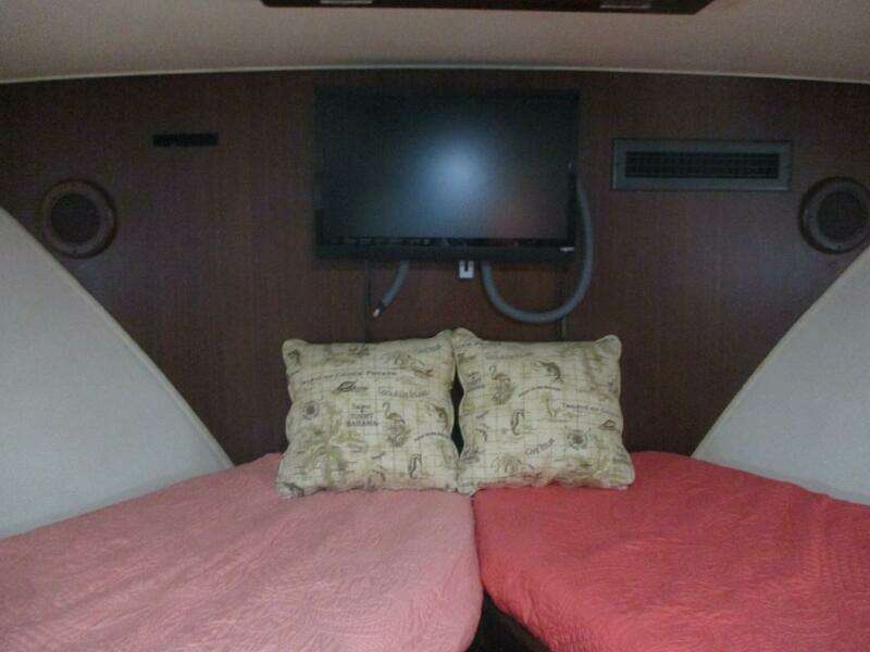 43ft Hatteras Yacht For Sale