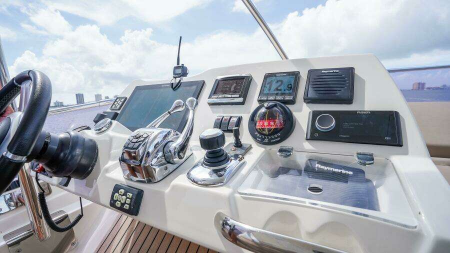 Elysian 55ft Prestige Yacht For Sale