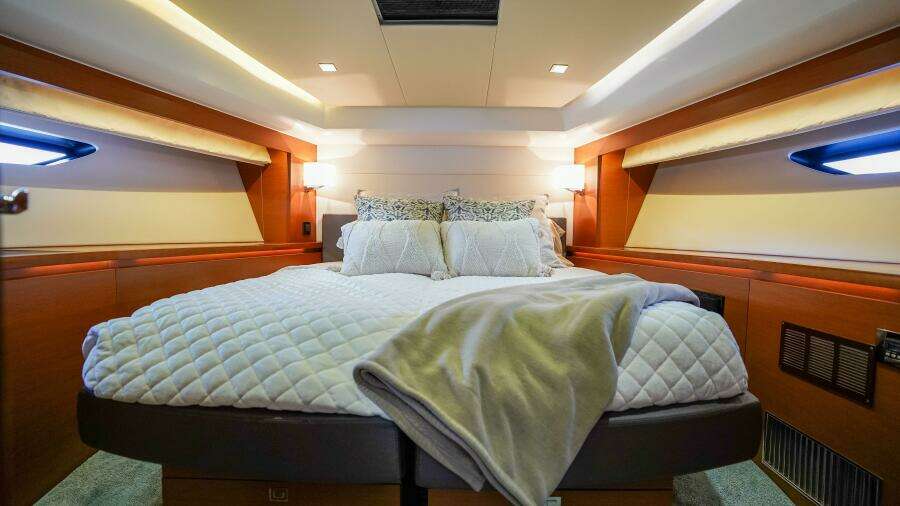 Elysian 55ft Prestige Yacht For Sale