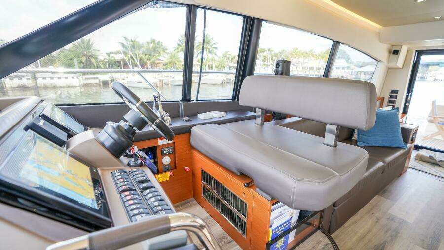 Elysian 55ft Prestige Yacht For Sale