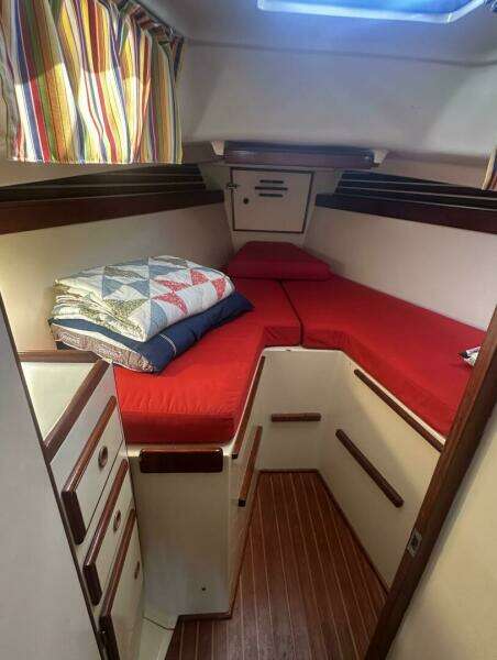 Lua 36ft Pearson Yacht For Sale