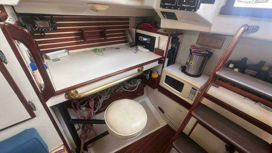 Lua 36ft Pearson Yacht For Sale