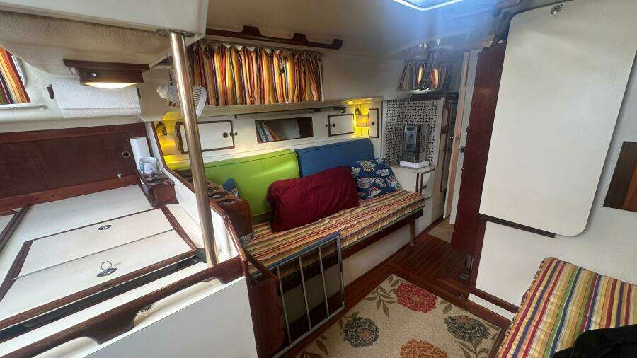 Lua 36ft Pearson Yacht For Sale