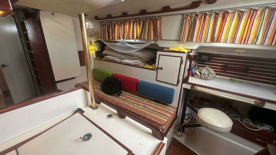 Lua 36ft Pearson Yacht For Sale