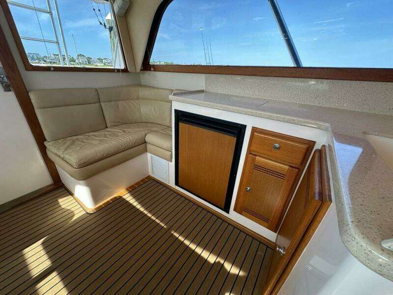 Lola 35ft Cabo Yacht For Sale