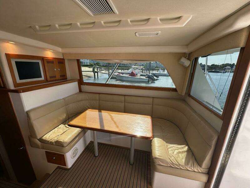 Lola 35ft Cabo Yacht For Sale