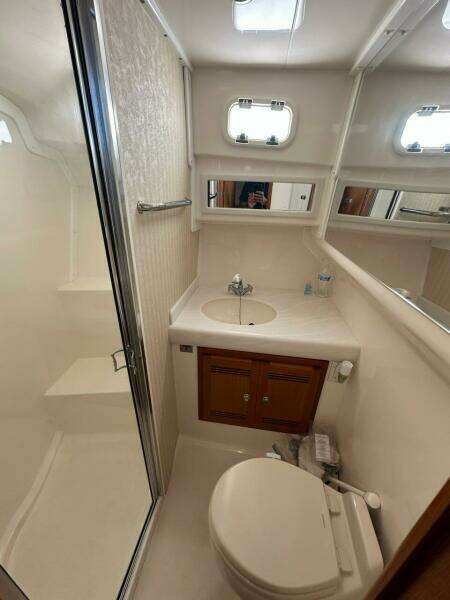 Lola 35ft Cabo Yacht For Sale