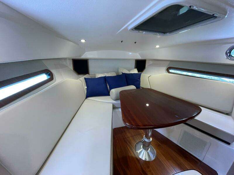 Pursuit 32 False Echoes- Forward Berth