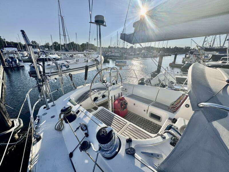 45ft Beneteau Yacht For Sale
