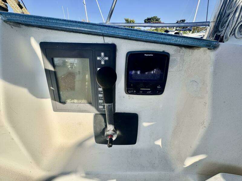 45ft Beneteau Yacht For Sale