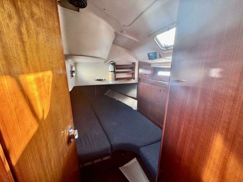 45ft Beneteau Yacht For Sale