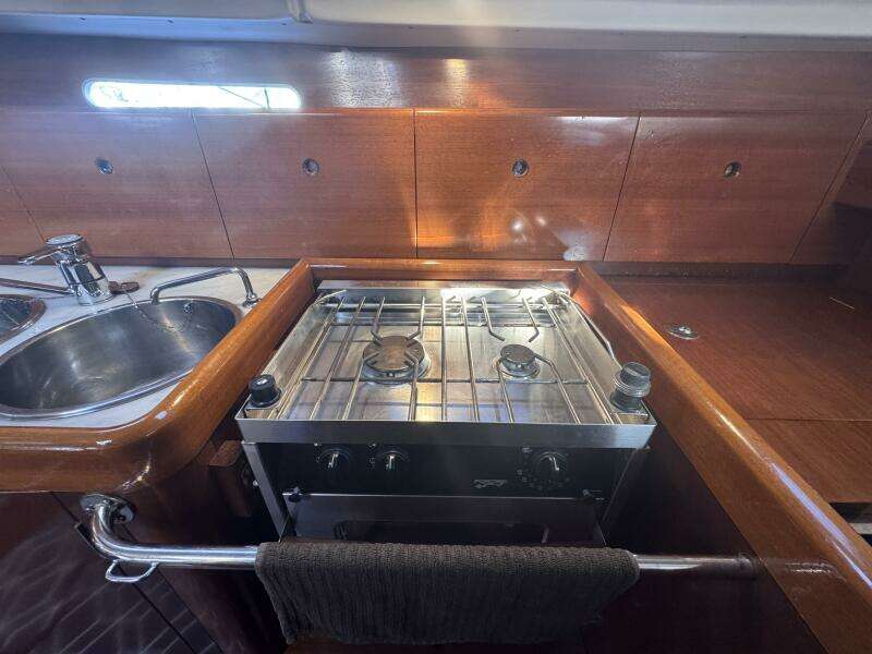 45ft Beneteau Yacht For Sale