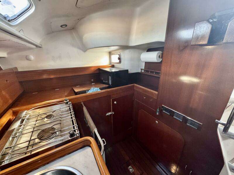 45ft Beneteau Yacht For Sale