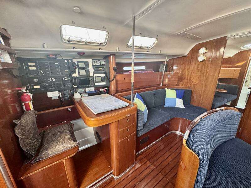 45ft Beneteau Yacht For Sale