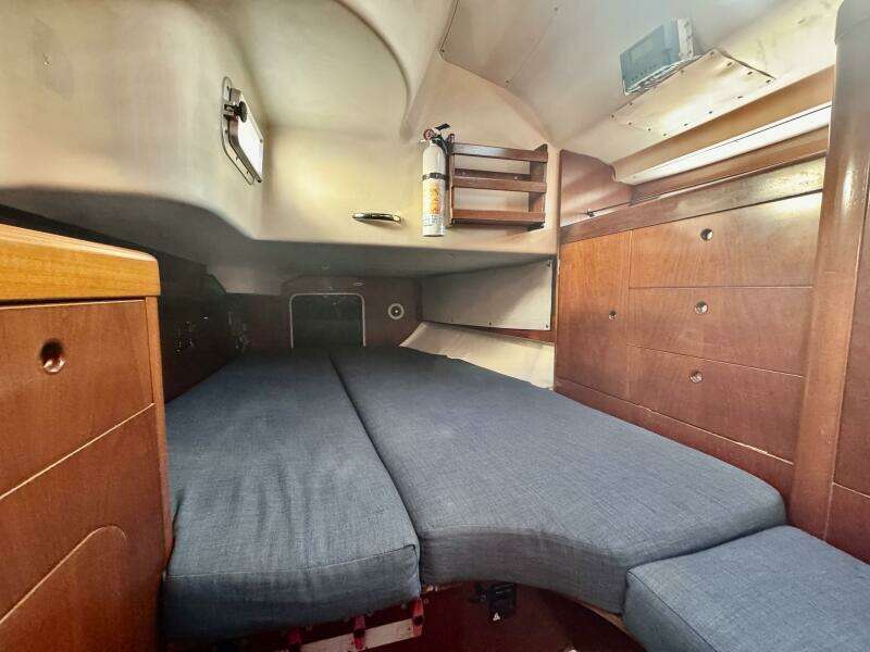 45ft Beneteau Yacht For Sale