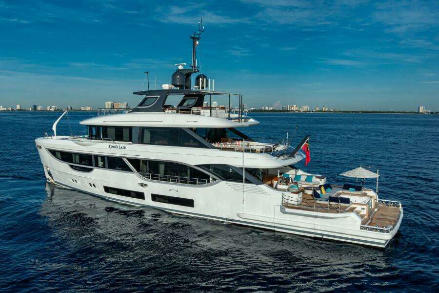 KING S LAIR 112ft Benetti Yacht For Sale