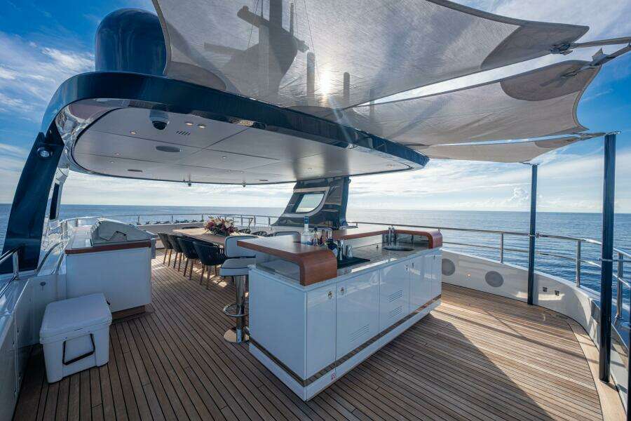 KING S LAIR 112ft Benetti Yacht For Sale
