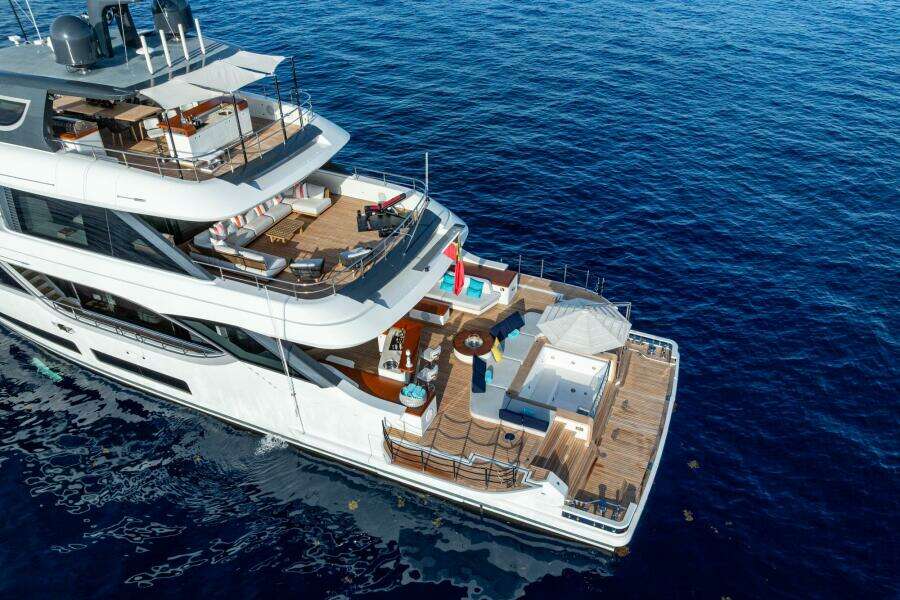 KING S LAIR 112ft Benetti Yacht For Sale