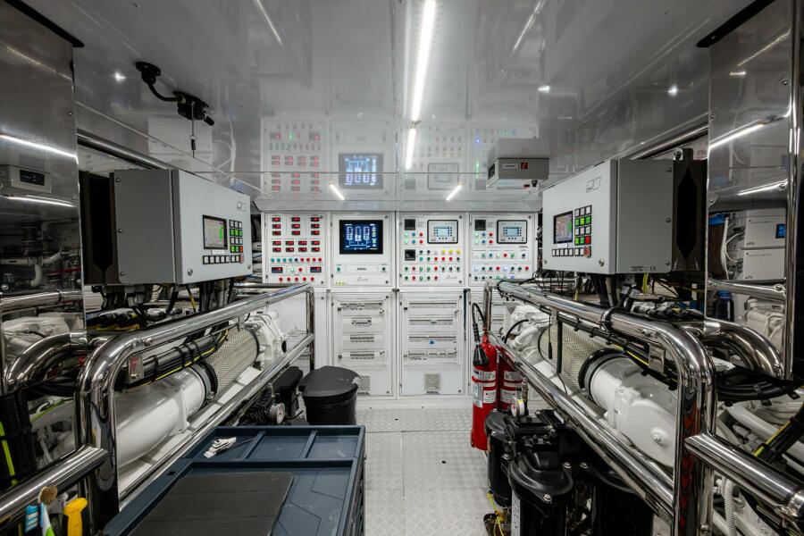 112' 2023 Benetti 34M OASIS