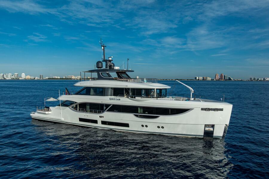 112' 2023 Benetti 34M OASIS