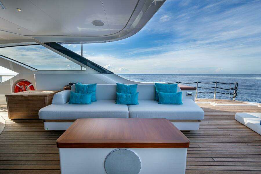 KING S LAIR 112ft Benetti Yacht For Sale