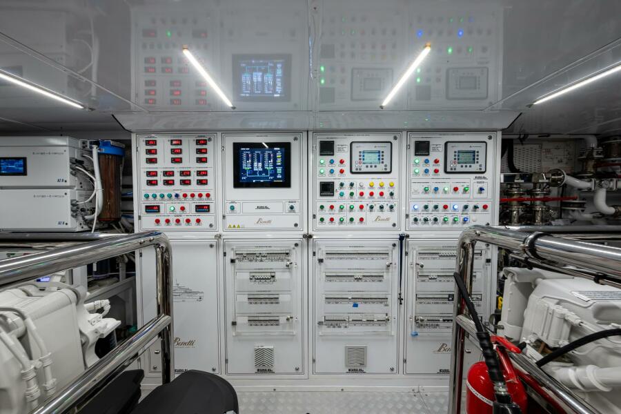 112' 2023 Benetti 34M OASIS